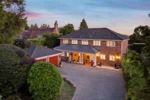 Front- click for photo gallery